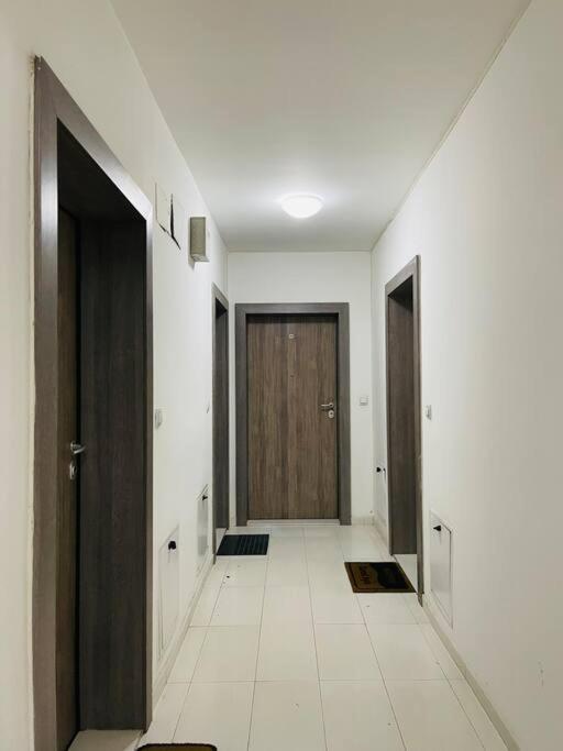New Modern Rooftop Apartment-Free Private Parking Skopje Exteriér fotografie